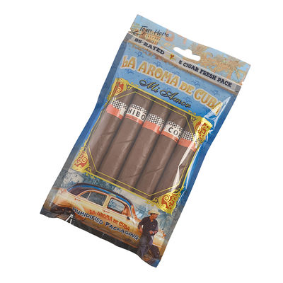 เคสเดินทางซิการ์หนังหรูหราแบบกำหนดเอง พร้อมเครื่องเพิ่มความชื้น กระเป๋าใส่ซิการ์แบบพกพาบุด้วยไม้ซีดาร์ ถุงควบคุมความชื้นแบบซิปล็อค