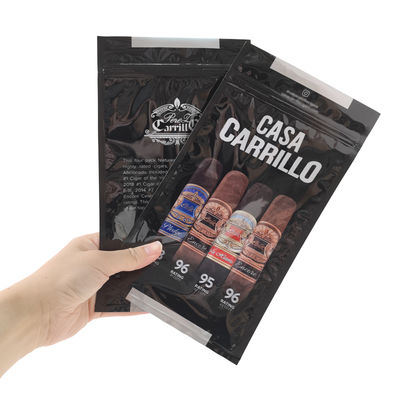 เคสเดินทางซิการ์หนังหรูหราแบบกำหนดเอง พร้อมเครื่องเพิ่มความชื้น กระเป๋าใส่ซิการ์แบบพกพาบุด้วยไม้ซีดาร์ ถุงควบคุมความชื้นแบบซิปล็อค