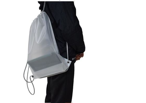0.08mm Frosted CPE Drawstring กระเป๋าสะพายหลังคู่กระเป๋า Drawstring พลาสติกสำหรับเสื้อผ้า