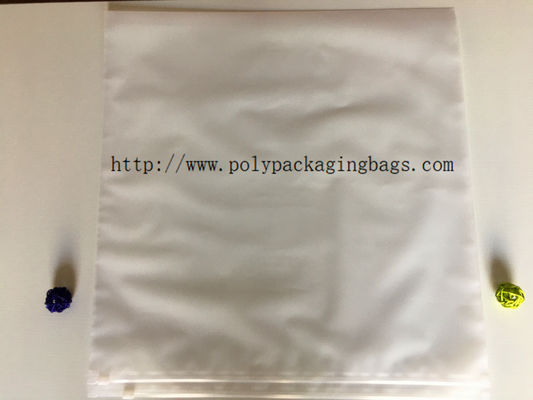 Reclosable Gravure การพิมพ์ Frosted CPE เสื้อบรรจุภัณฑ์ถุงเสื้อผ้า Ziplock Bag