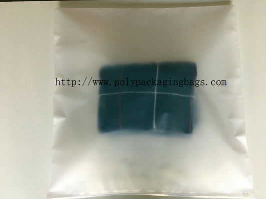Reclosable Gravure การพิมพ์ Frosted CPE เสื้อบรรจุภัณฑ์ถุงเสื้อผ้า Ziplock Bag