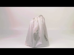 กระเป๋าของขวัญ CPE PE กระเป๋าสะพายน้ํา กระเป๋าบรรจุเสื้อผ้าตามสั่ง สนใจสิ่งแวดล้อม